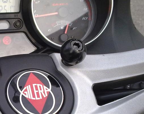 RAM-B-367U: RAM® Motorcycle Handlebar Clamp Base with M8 Bolts